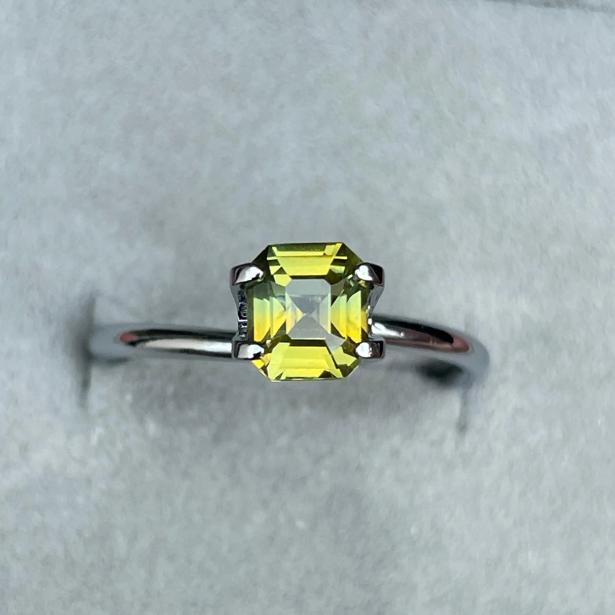 1.18 ct Oval Greenish Yellow Sapphire