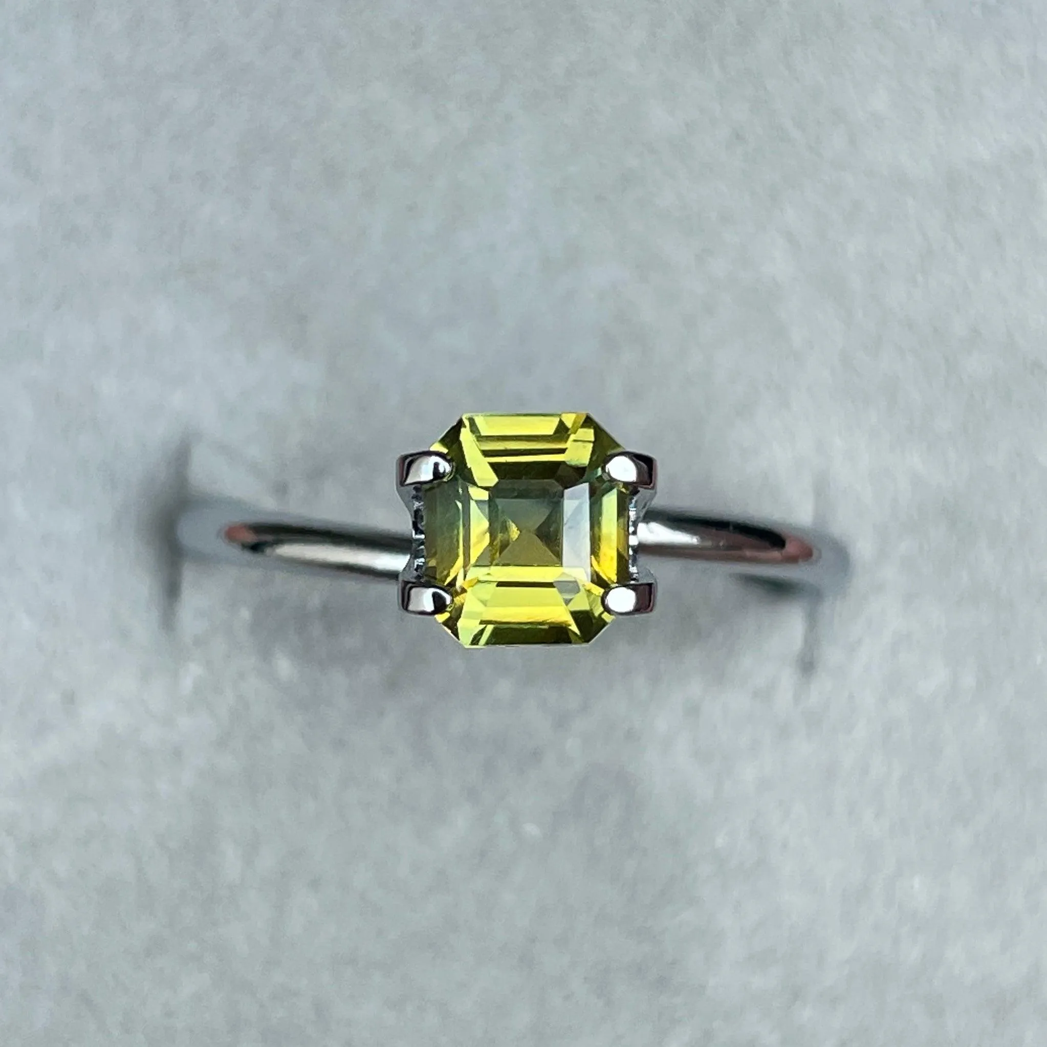 1.18 ct Oval Greenish Yellow Sapphire