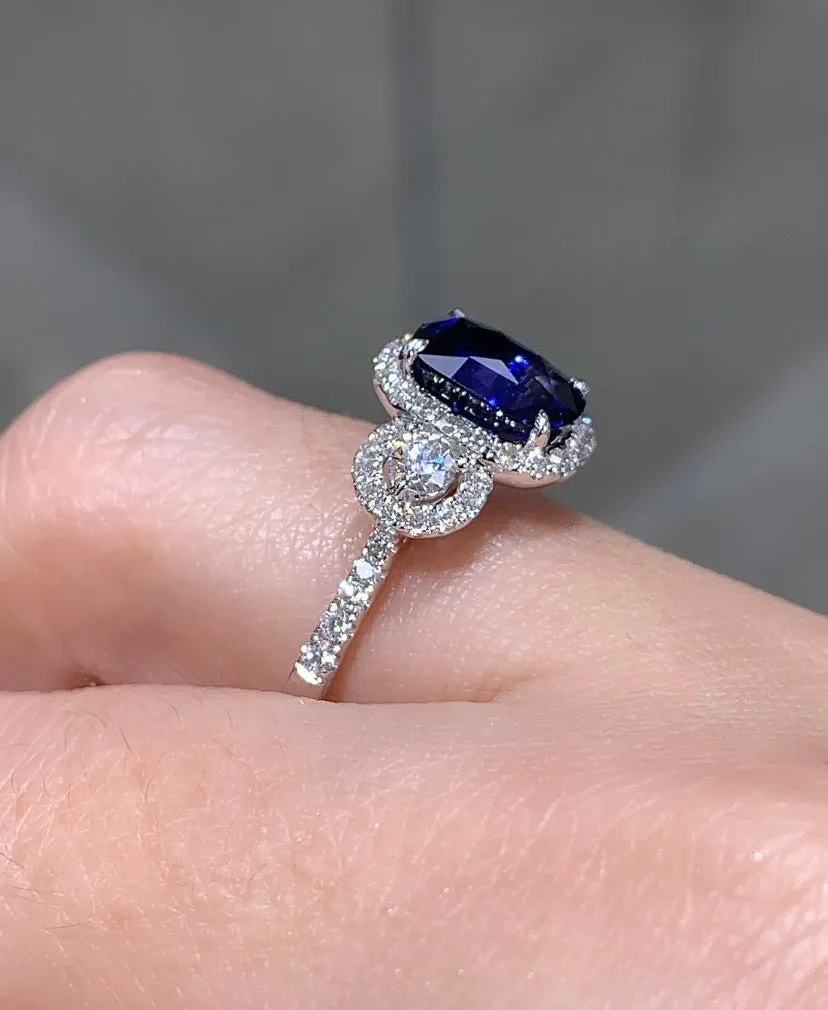 2.30ct Sapphire And Diamond Right Hand Ring