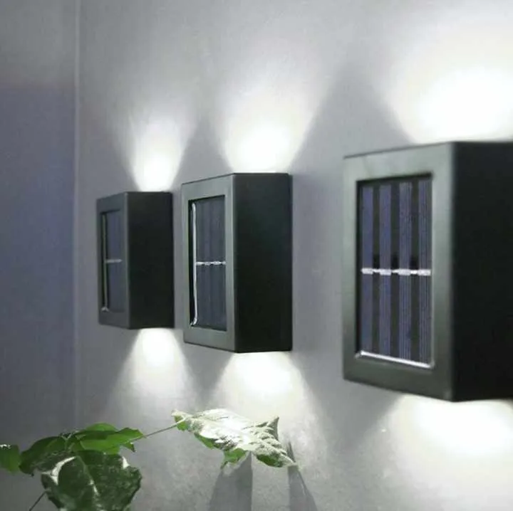 LED الشمسية إضاءة جدارية خارجية الشرفة حديقة للماء الجدار مصباح صعودا وهبوطا مضيئة فناء الدرج الشمسية ضوء ل حديقةNew Design Modern Retro Hanging Light Bedroom Living Room Bar Three Heads Pendant Light