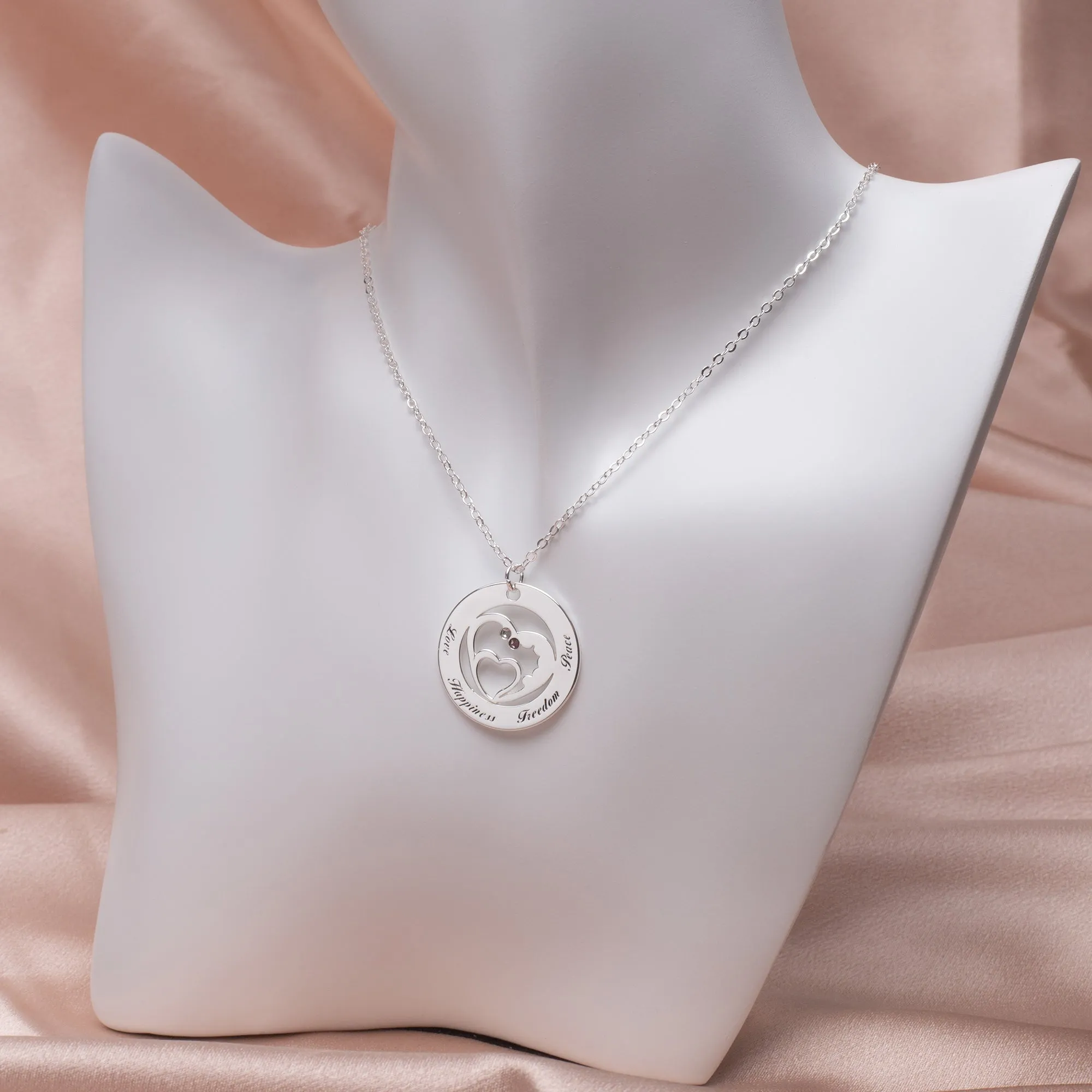 Pendentif circulaire avec cœur et diamant personnalisable (638)