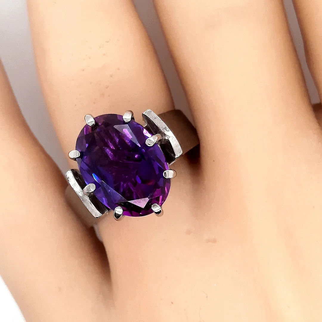 Sapphire 9ct White Gold Handmade Ring