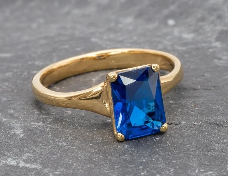 Sapphire Gold Ring - Radiant Cut Ring - Solitaire Sapphire Ring