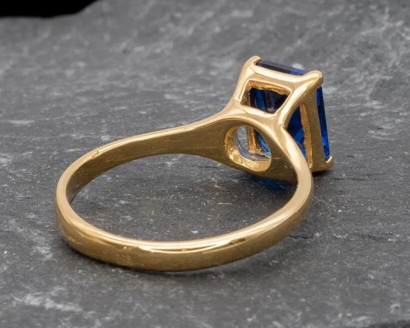 Sapphire Gold Ring - Radiant Cut Ring - Solitaire Sapphire Ring