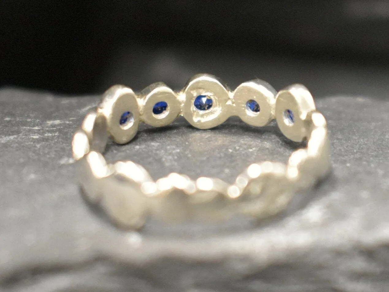 Sapphire Ring - Blue Eternity Ring - Vintage Bubble Ring