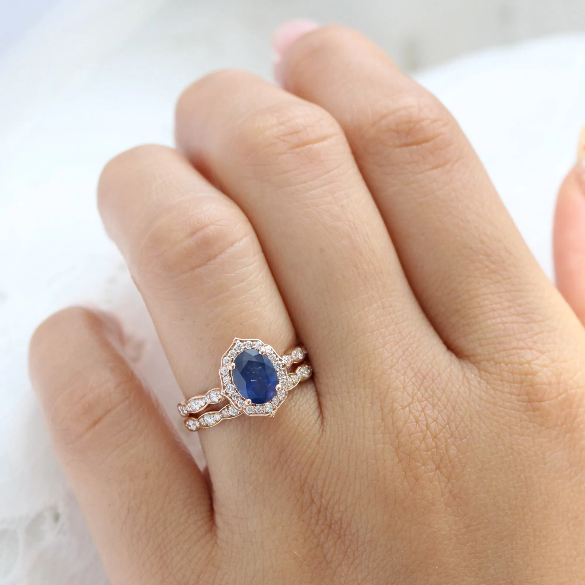 Vintage Floral Oval Ring Bridal Set w/ Natural Sapphire and Diamond in Scalloped Band